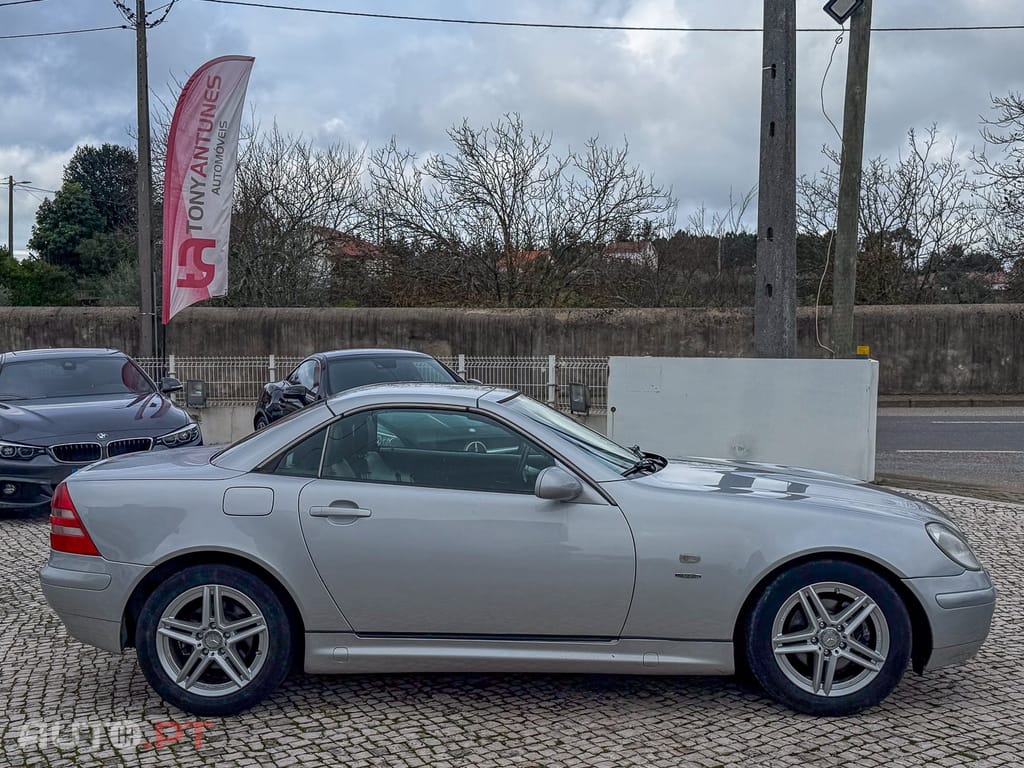 Mercedes-Benz SLK 200 Standard