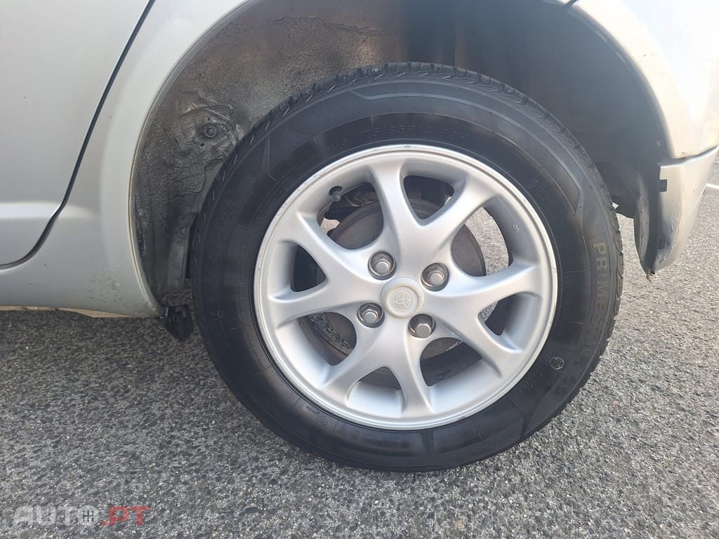 Toyota Yaris 1.0 Luna