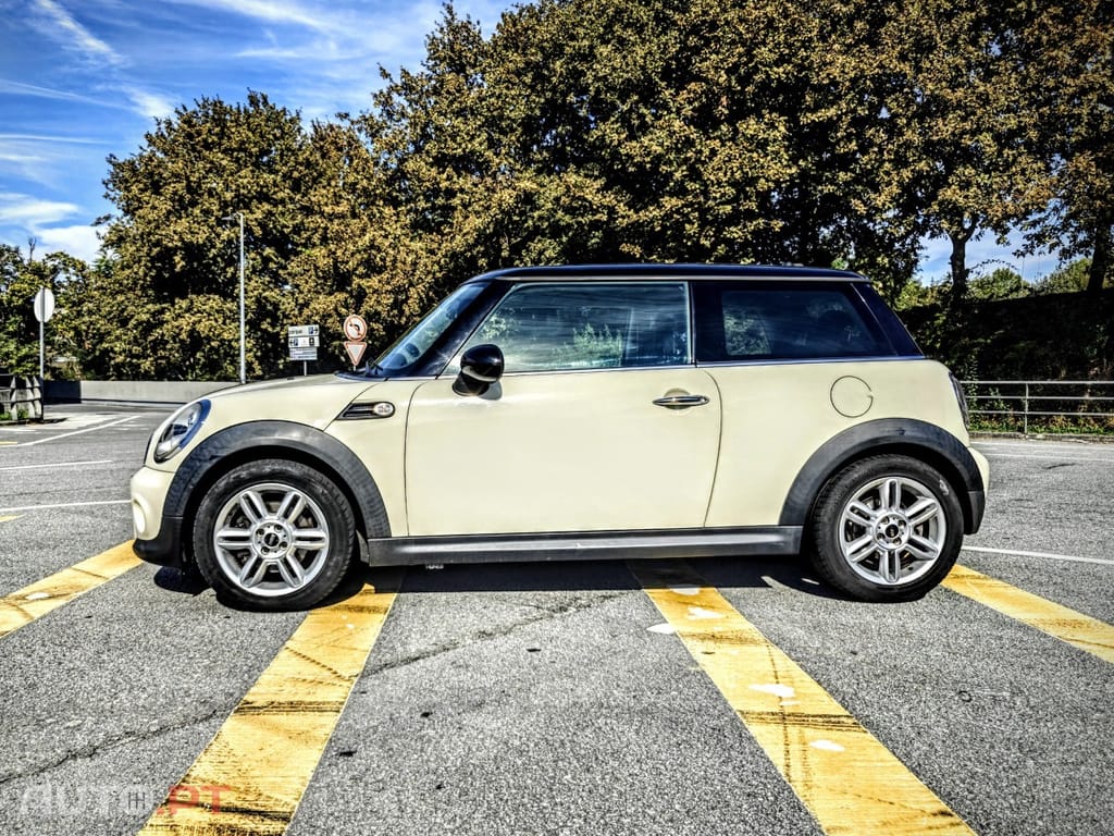 MINI Cooper Cooper Baker Street