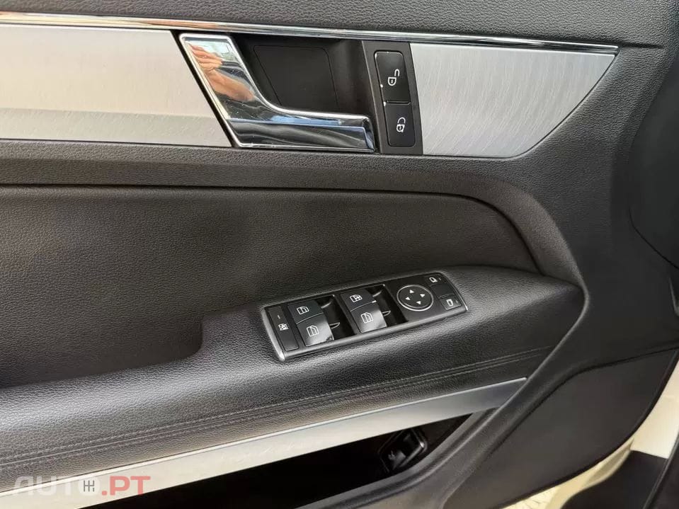 Mercedes-Benz E 250 CDi Avantgarde BlueEfficiency