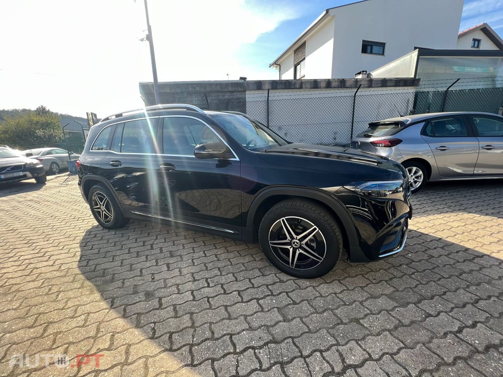 Mercedes-Benz EQB 300 4Matic AMG Line