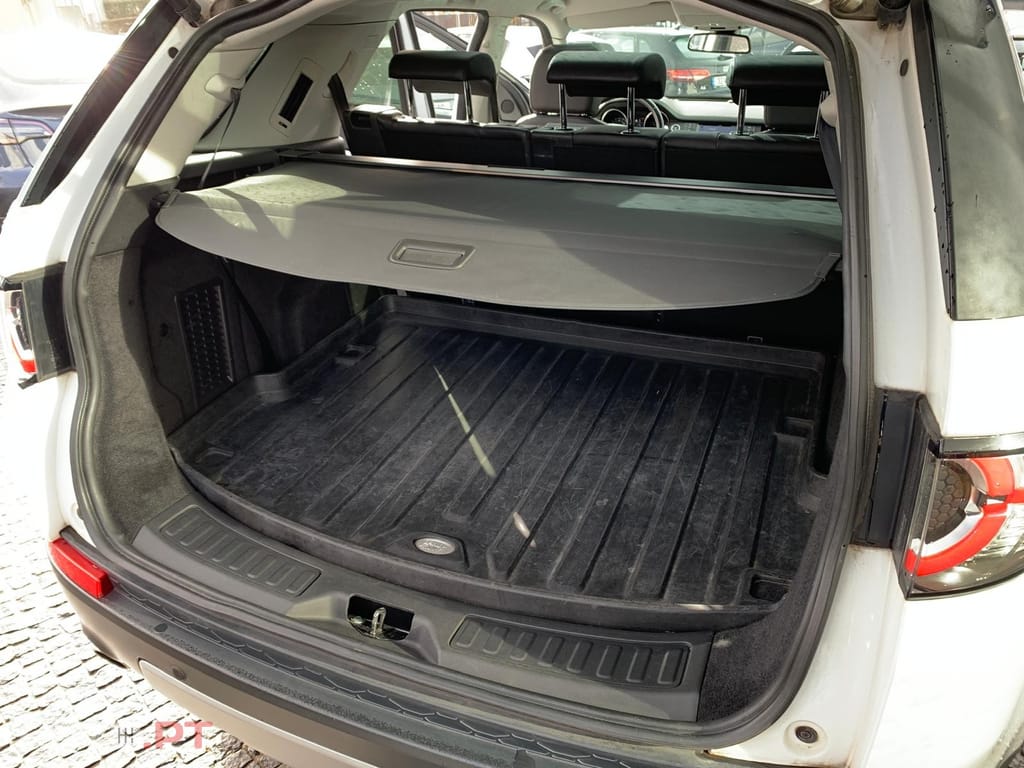 Land Rover Discovery Sport 2.0 TD4 HSE Luxury 7L Auto