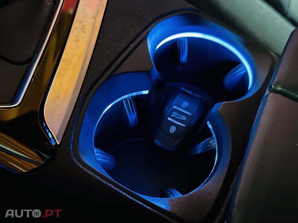 Peugeot 3008 1.2 PureTech Allure EAT8