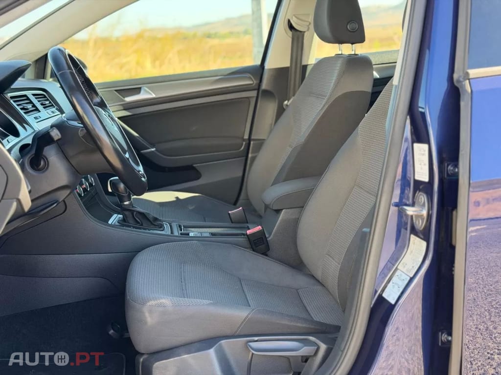 Volkswagen Golf 1.6 TDi (BlueMotion ) DSG Trendline