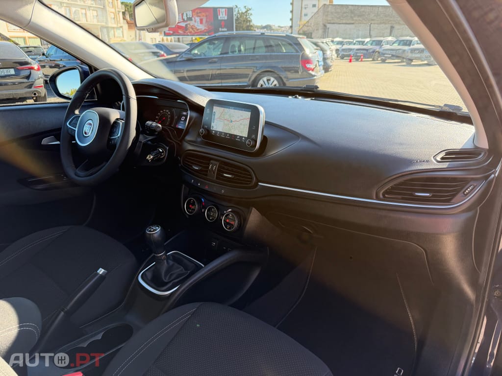 Fiat Tipo 1.3 M-Jet Lounge