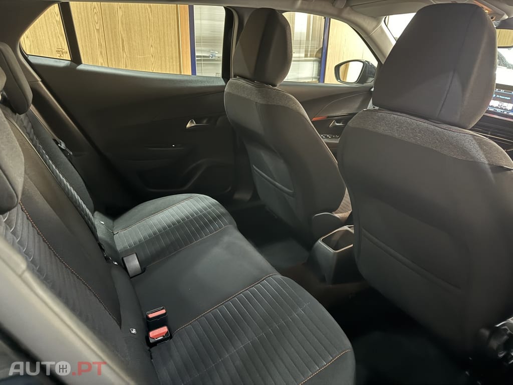 Peugeot 2008 1.2 PureTech Active Pack
