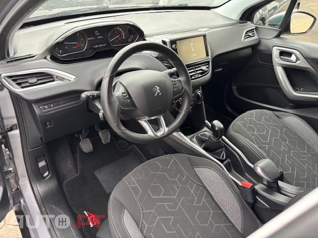 Peugeot 2008 1.6 BlueHDi Style