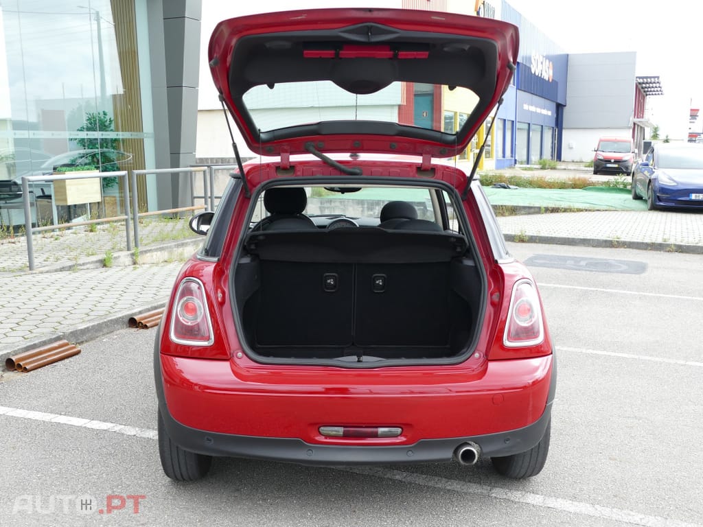 MINI Cooper One D