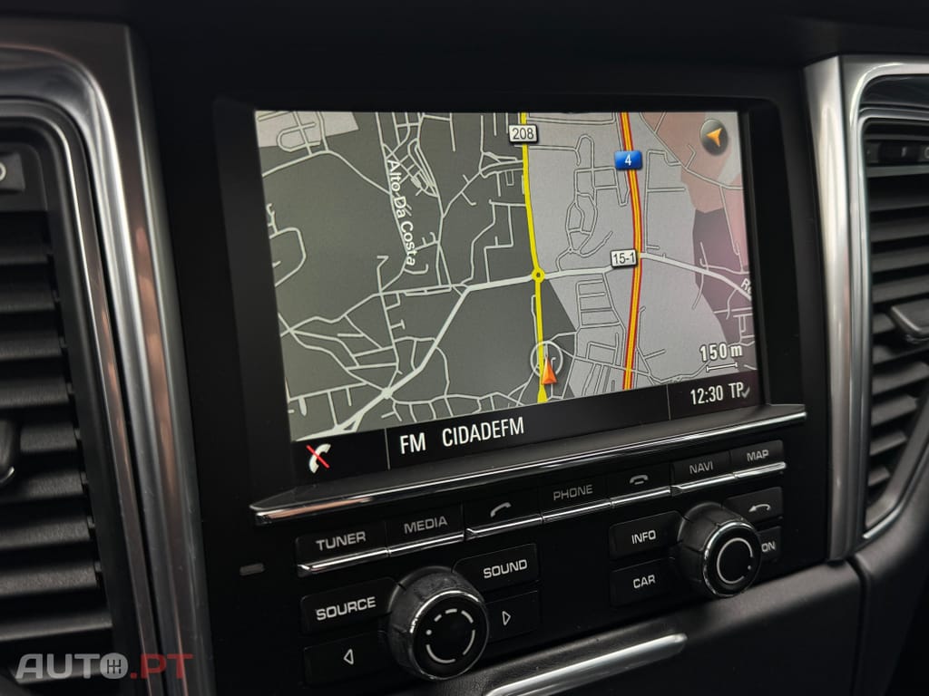 Porsche Macan S