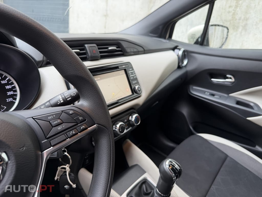 Nissan Micra 0.9 IG-T Tekna Silver Feel S/S