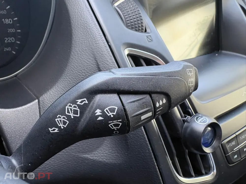 Ford Focus 1.0 EcoBoost S&S COOL&CONNECT DESIGN