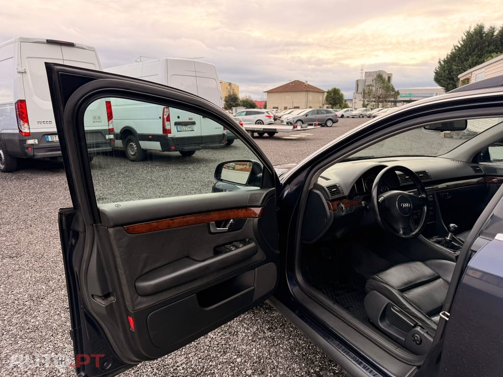 Audi A4 Avant 2.5 TDi quattro