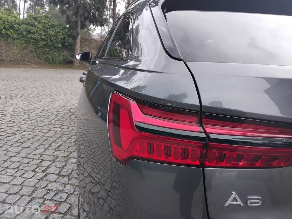 Audi A6 Avant TFSIe Quattro S line S Tronic