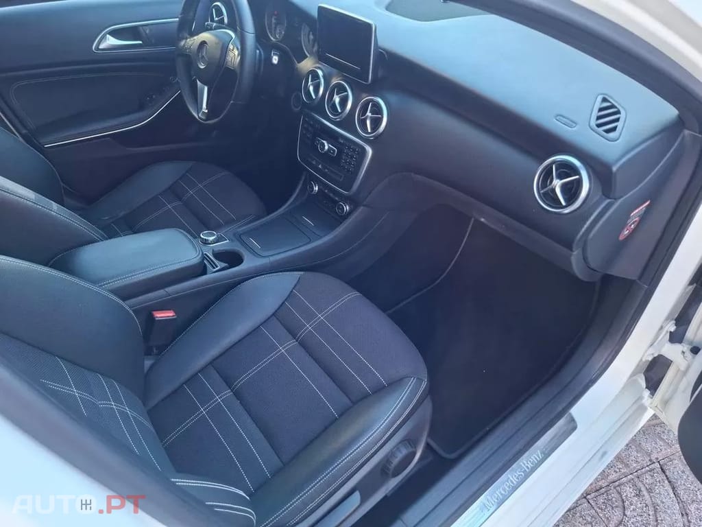 Mercedes-Benz A 200  Cdi 4matic 7g  Dct Streetstyle
