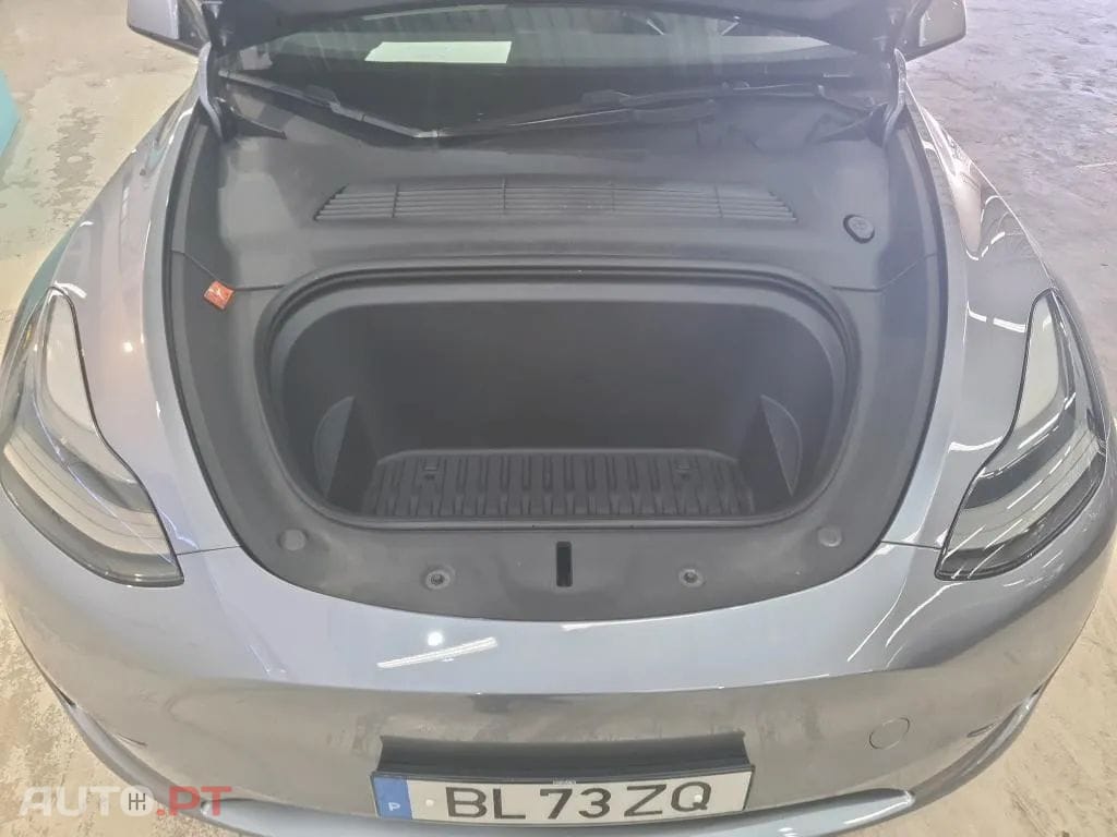 Tesla Model Y Tração Traseira