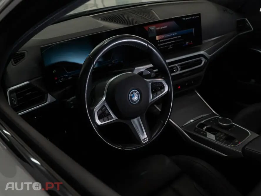 BMW 320 e Pack Desportivo M Auto
