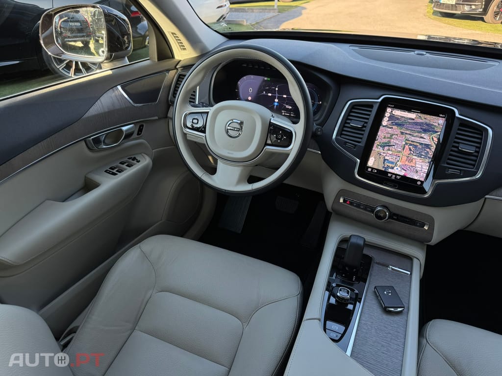 Volvo XC90 2.0 T8 PHEV Core AWD