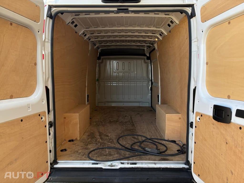 Peugeot E-Boxer 70 Kwh 435 L4H2