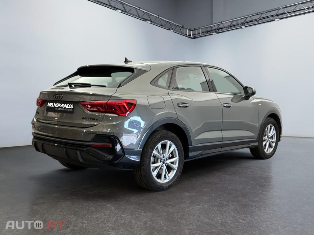 Audi Q3 45 TFSIe S line S tronic