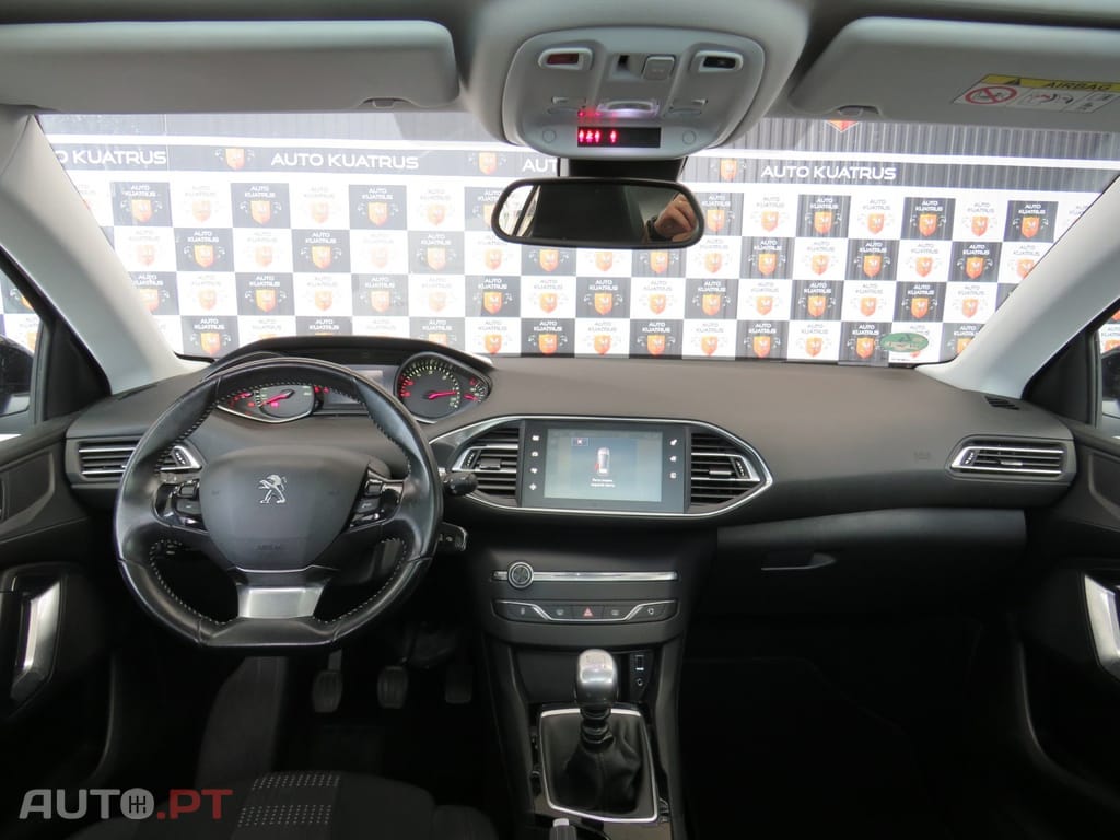Peugeot 308 1.6 HDI Panorâmico