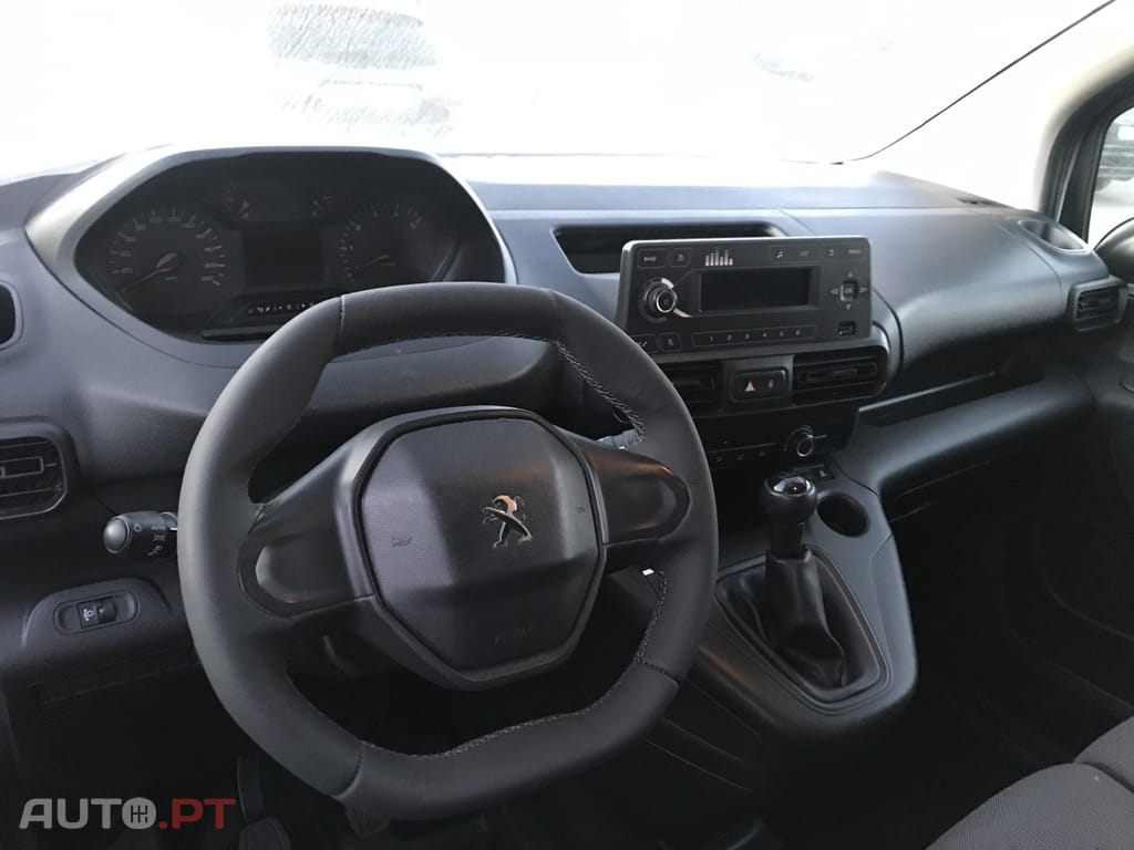 Peugeot Partner 1.5 BlueHDi Asphalt Standard