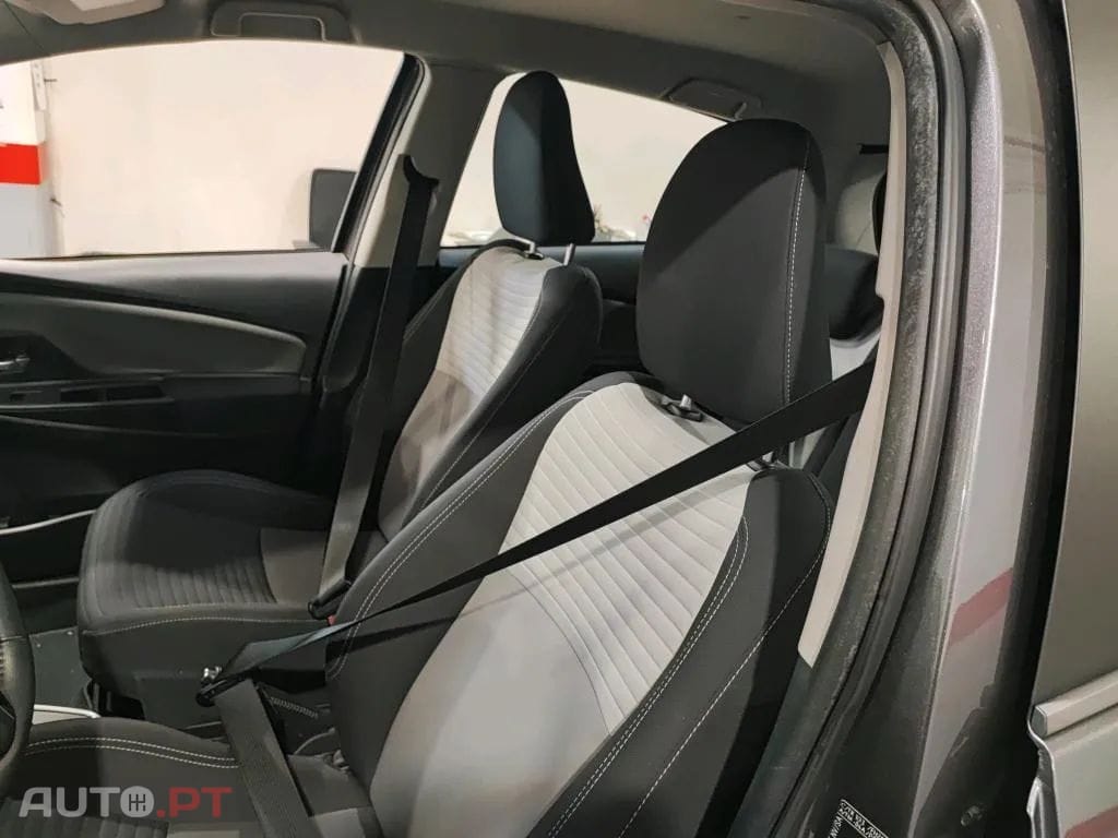 Toyota Yaris 1.5 HSD Comfort