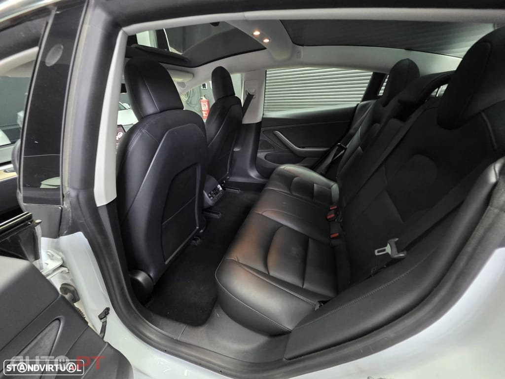 Tesla Model 3 Standard Range Plus RWD