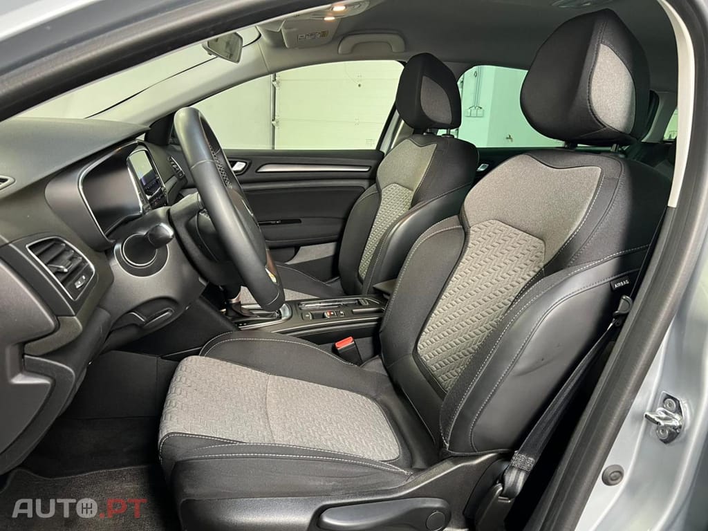 Renault Mégane 1.6 E-Tech Híbrido Plug-In 160 Limited ST
