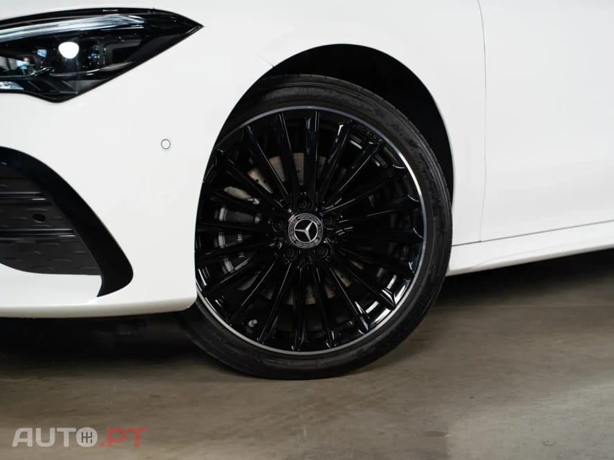 Mercedes-Benz CLA 250 e Shooting Brake AMG Line