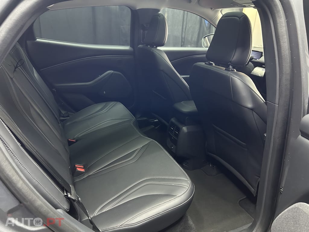 Ford Mustang Mach-E 98.7 kWh Premium