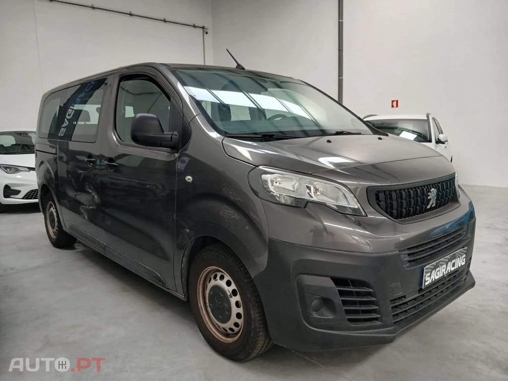 Peugeot E-Expert 50 kWh M Standard