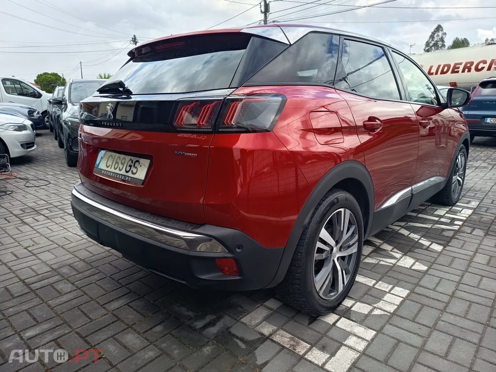 Peugeot 3008 1.6 Hybrid Allure e-EAT8