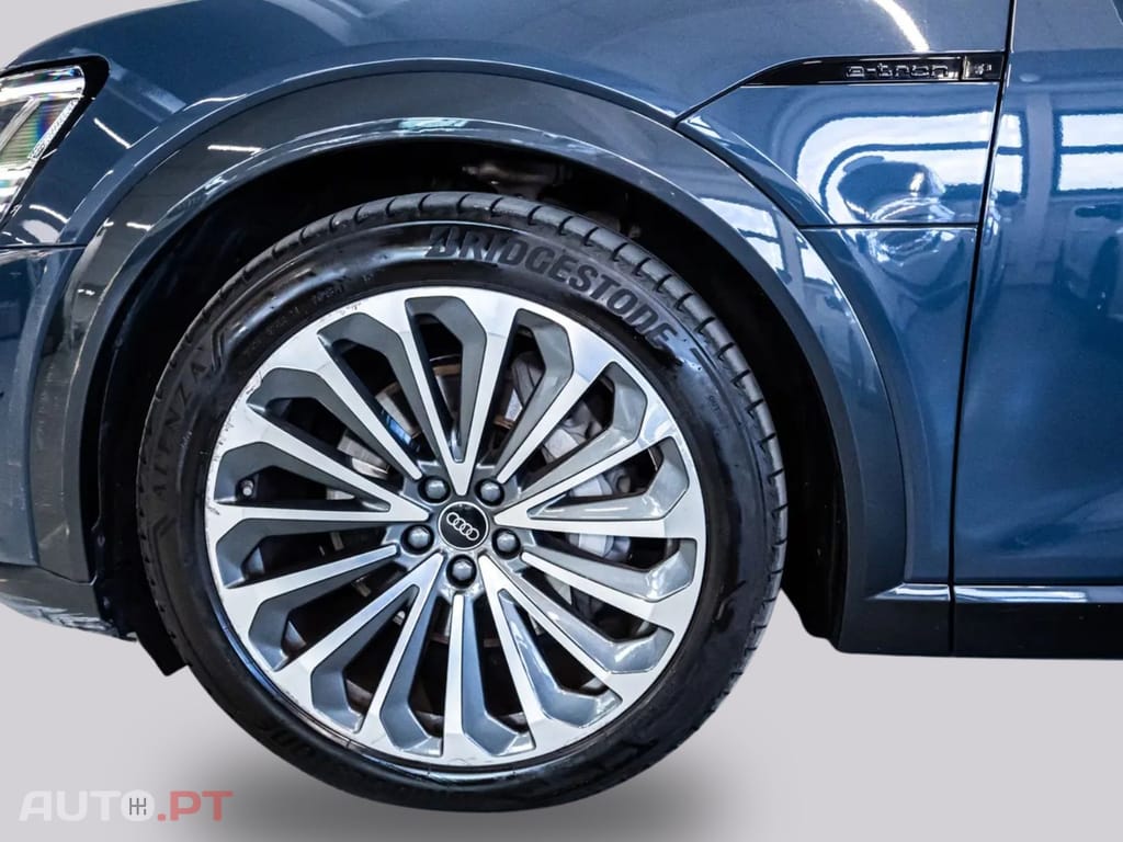 Audi Q8 I.V.A DEDUTÍVEL e-tron 55 ADVANCED