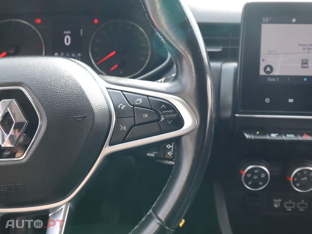 Renault Clio 1.5 Blue dCi Intens — fotografia 14
