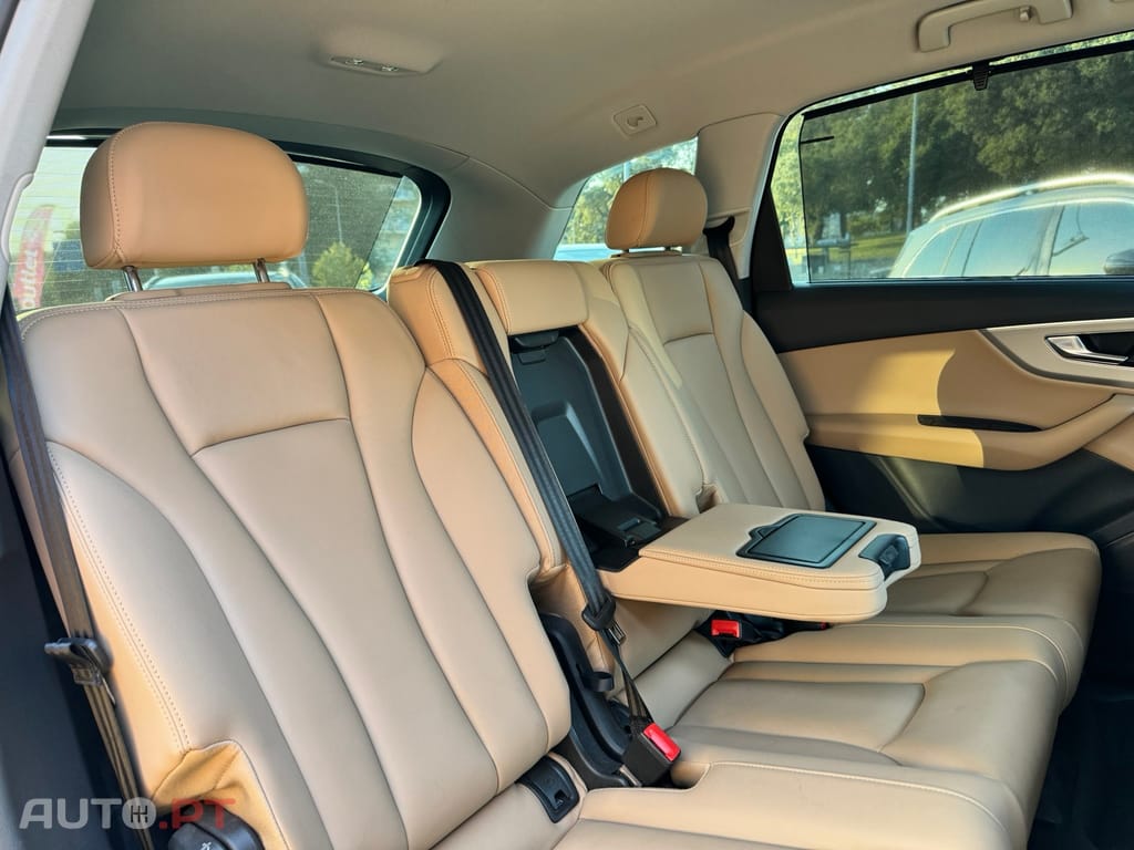 Audi Q7 55 TFSIe quattro Tiptronic
