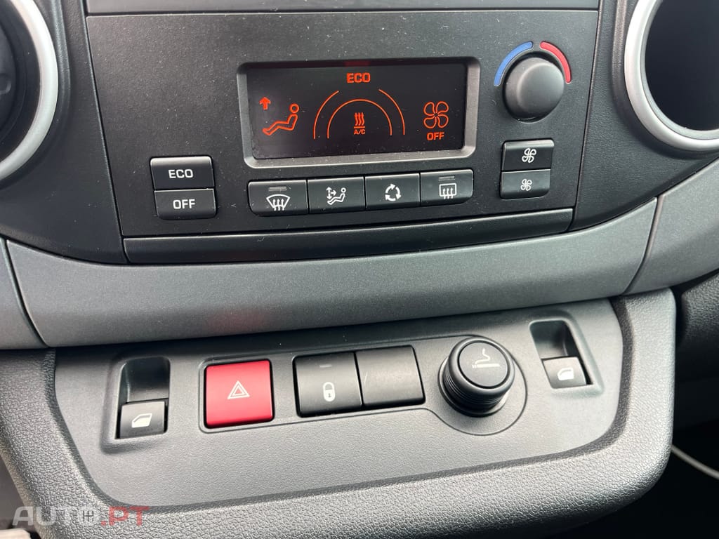 Peugeot E-Partner 50 kWh Premium Standard