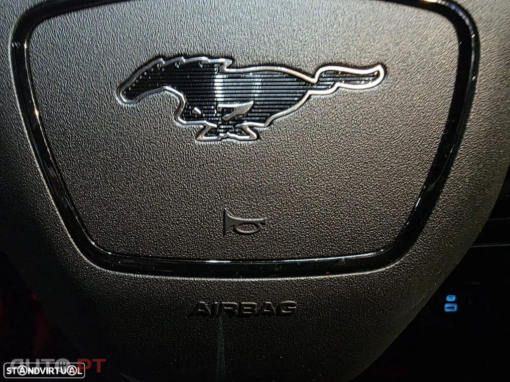 Ford Mustang Mach-E AWD PREMIUM