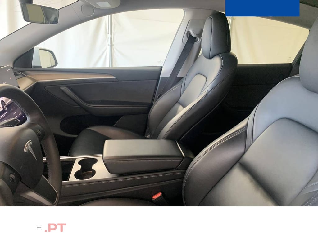 Tesla Model Y Long Range