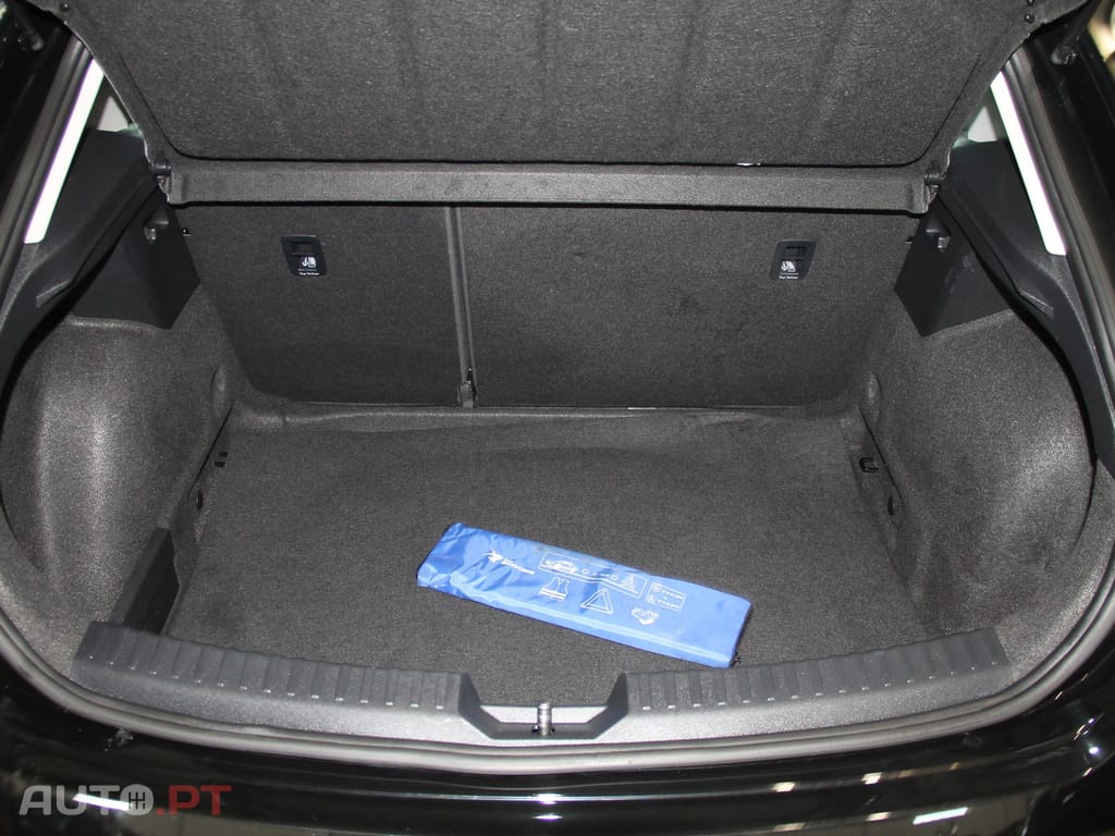 SEAT Leon 2.0 TDI Style — fotografia 8