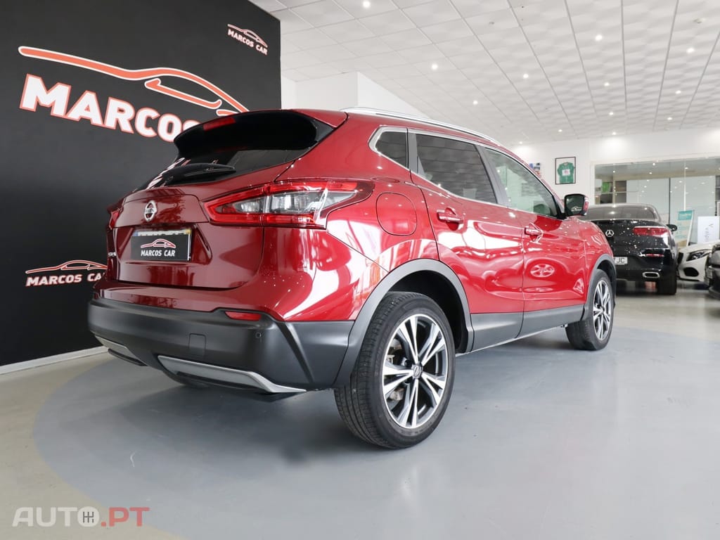 Nissan Qashqai 1.5 dCi N-Connecta J18