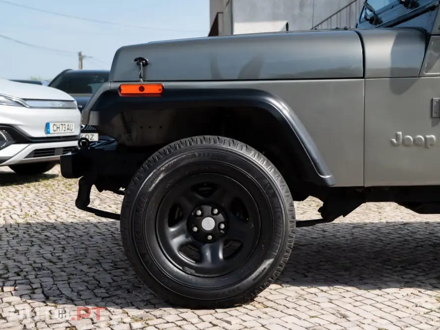 Jeep Wrangler 2.5 Sport Soft Top