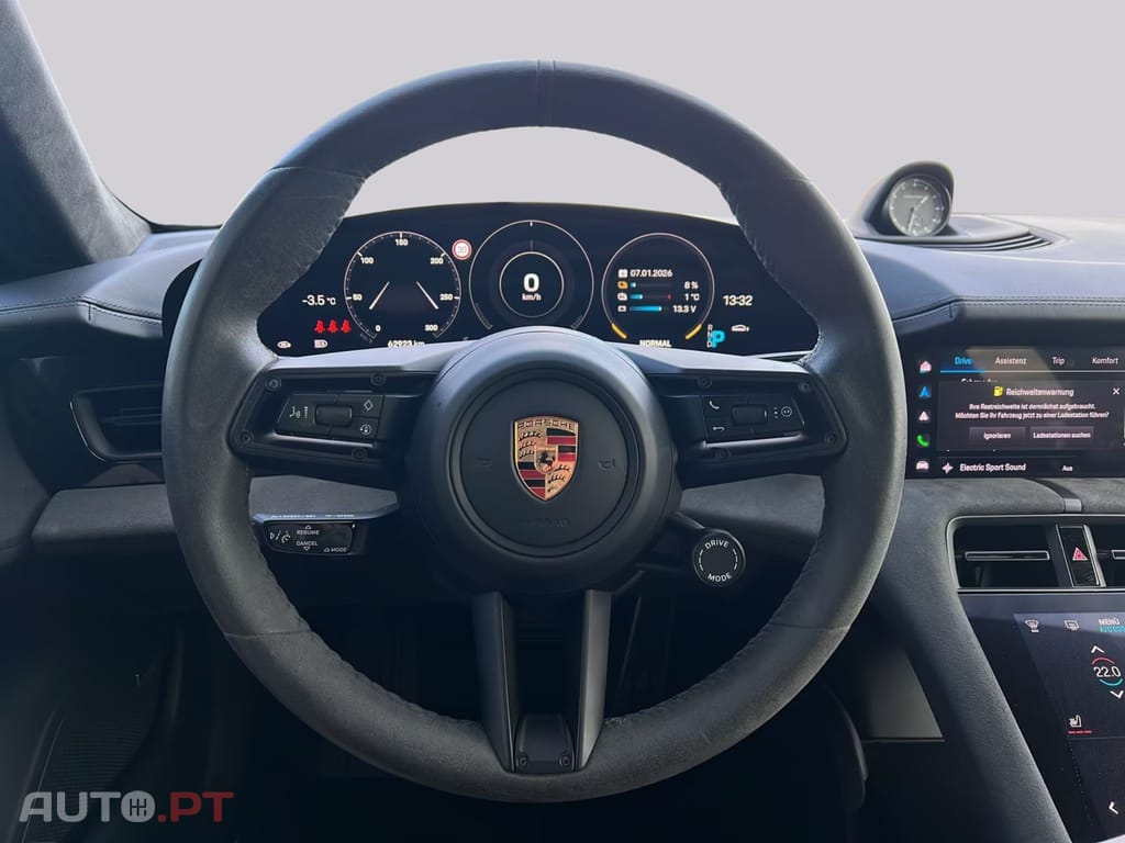 Porsche Taycan GTS I.V.A DEDUTIVEL 