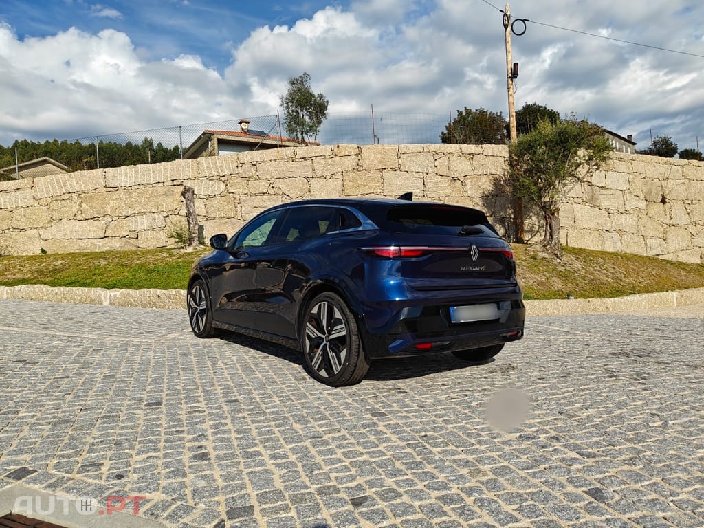 Renault Mégane E-Tech Iconic Optimum Charge