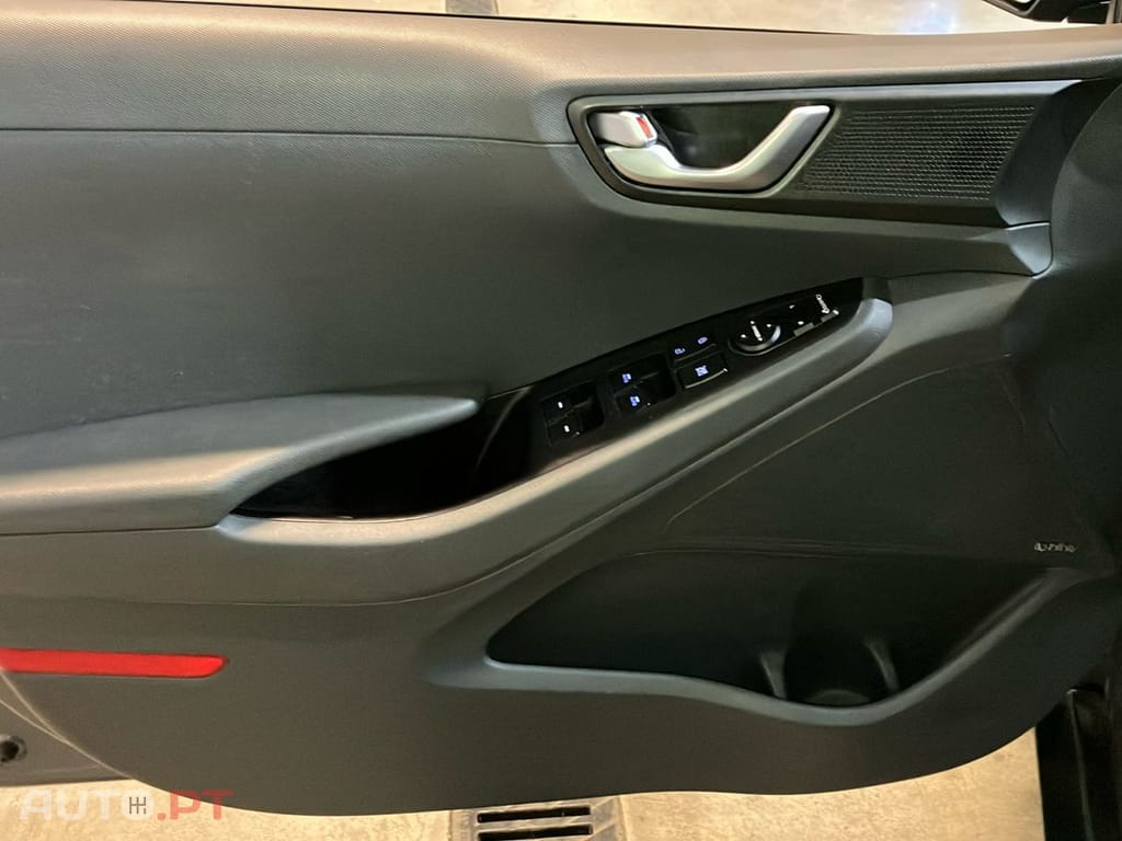 Hyundai Ioniq 28kWh Eletric Tech