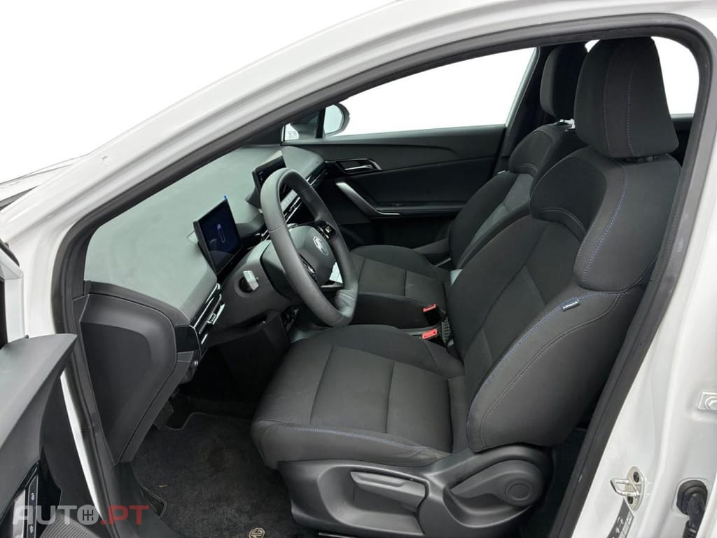 MG MG4 EV Standard 2WD