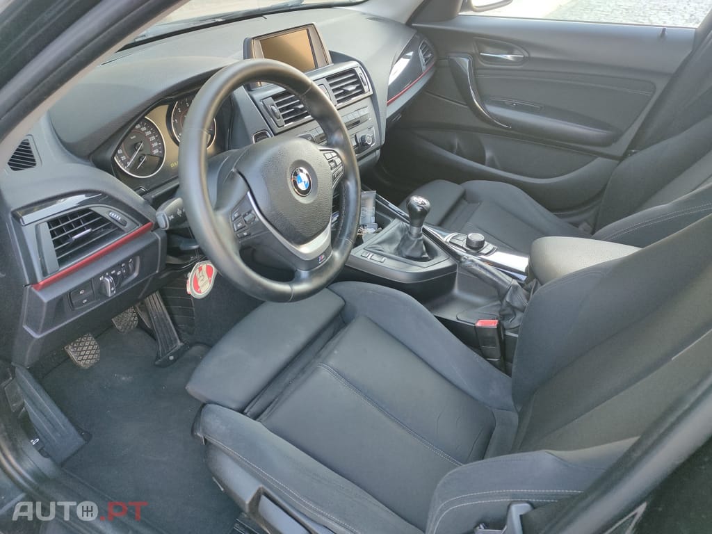 BMW 116 Série 1 - 116d efficientdynamics line sport