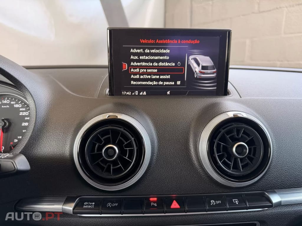 Audi A3 Sportback 2.0 TDI S tronic S line Sport Pack