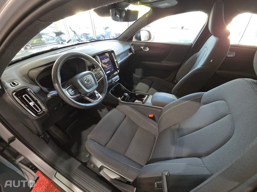 Volvo C40 Recharge Core