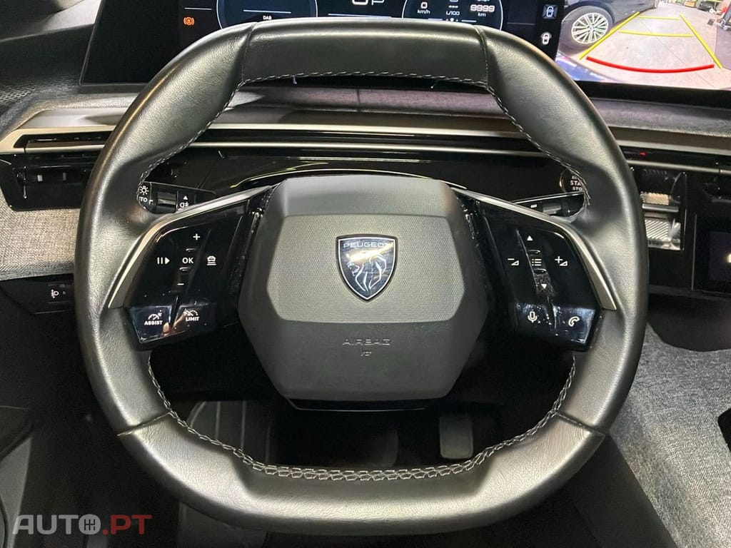 Peugeot 3008 1.2 Hybrid Allure e-DCS6