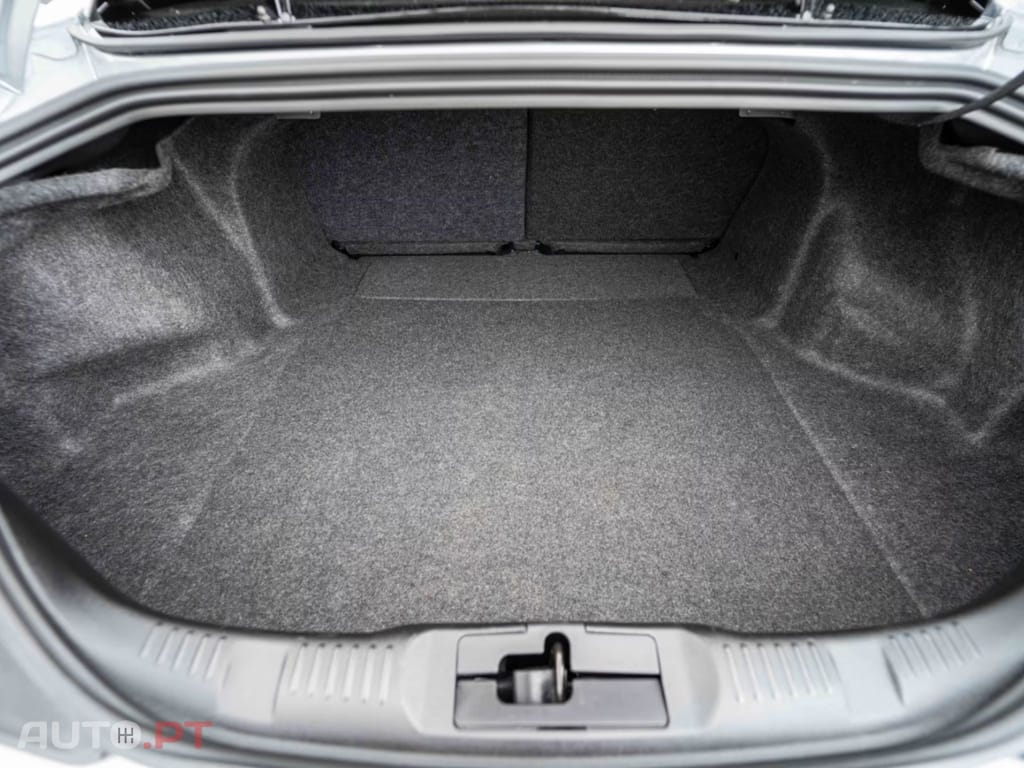 Ford Mustang 2,3 Gt350 SPUR